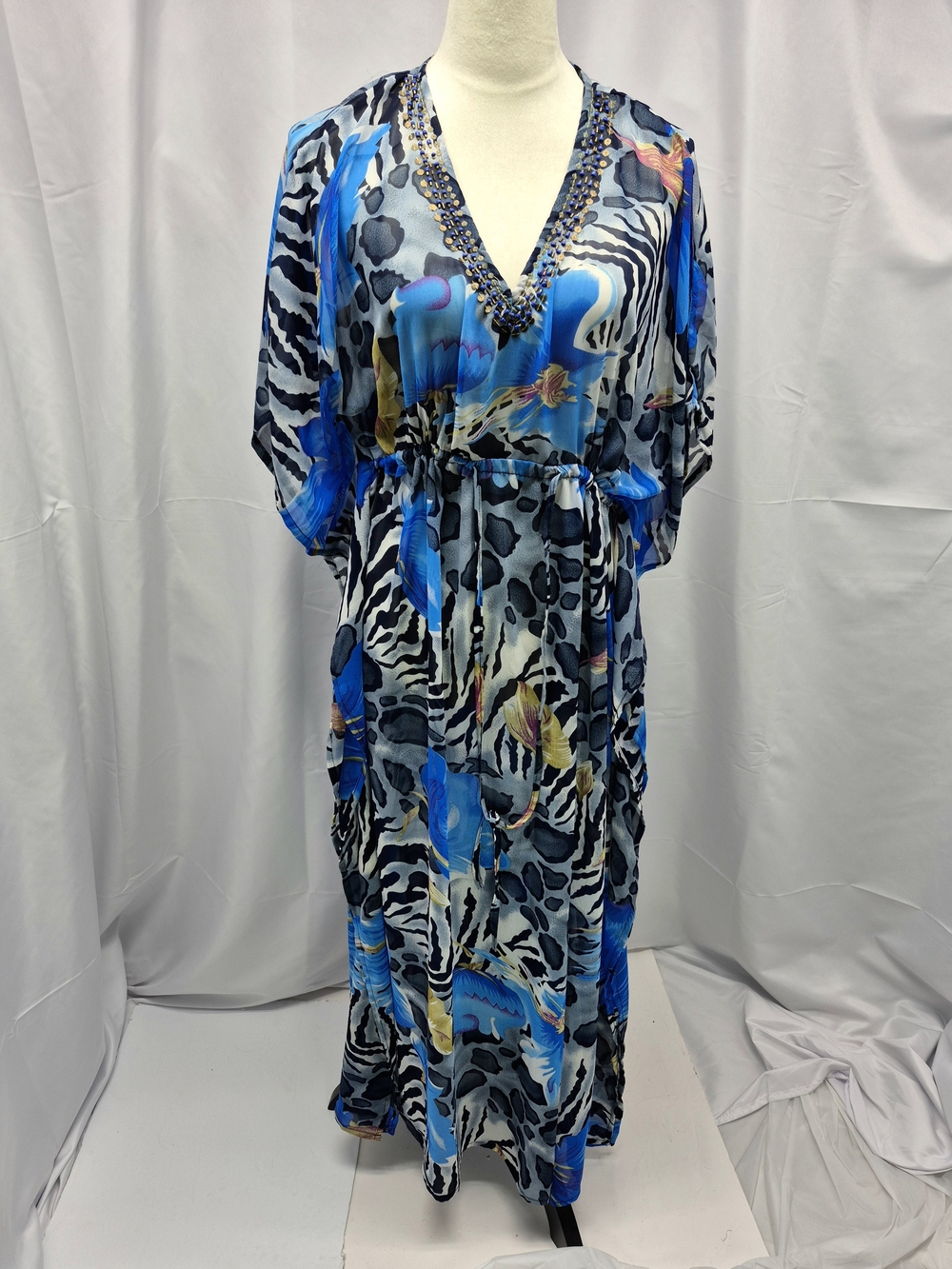 Fun & Flirt Mixed Animal & Floral Print V-Neck Beaded Caftan Dress Large. Mrs. R